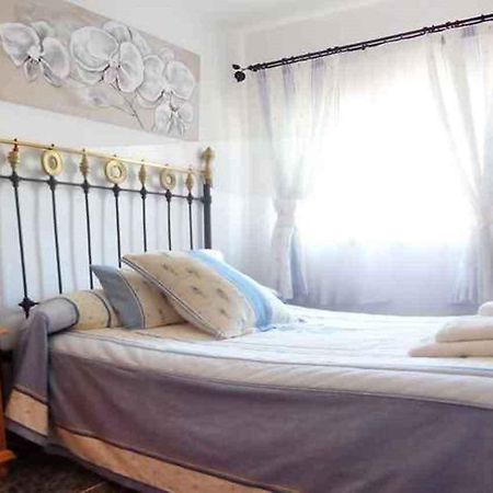 Villa Alvarez Nerja Bagian luar foto